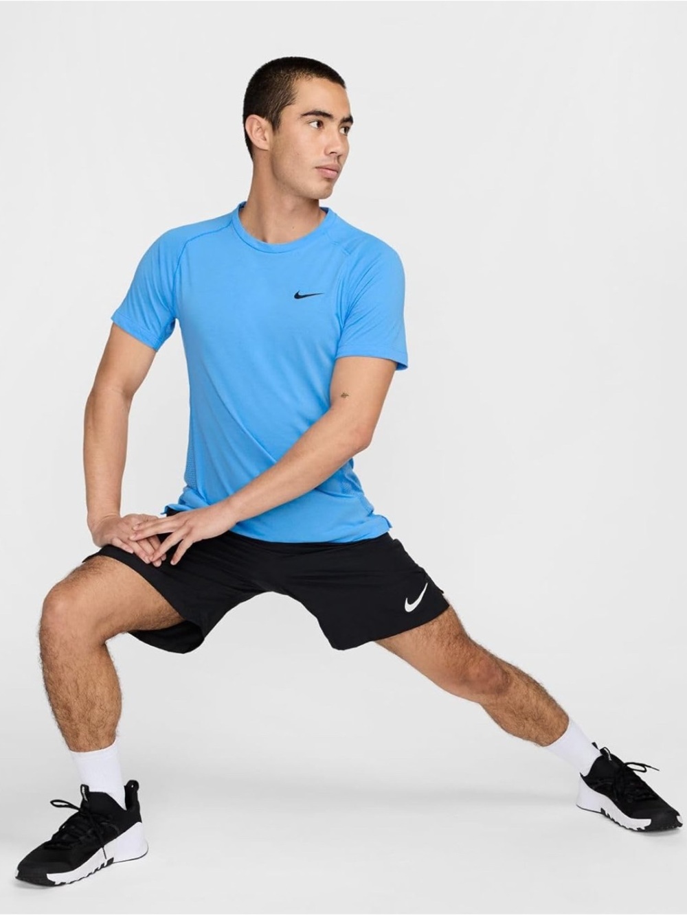 Nike Men’s Blue color Athletic short sleeve 100 % polyester